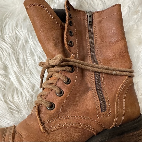 Steve Madden brown combat boots - Picture 7 of 10